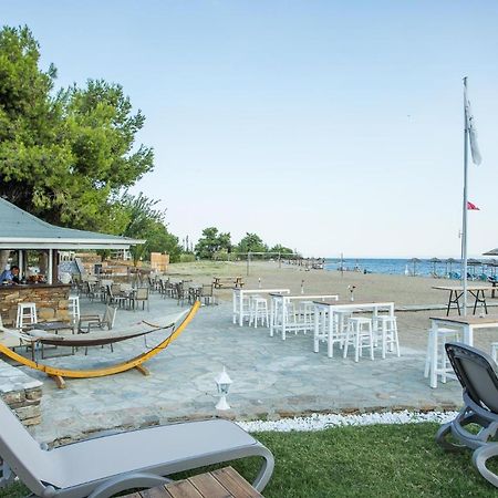 Coral Blue Beach Hotel เยราคินิ ภายนอก รูปภาพ