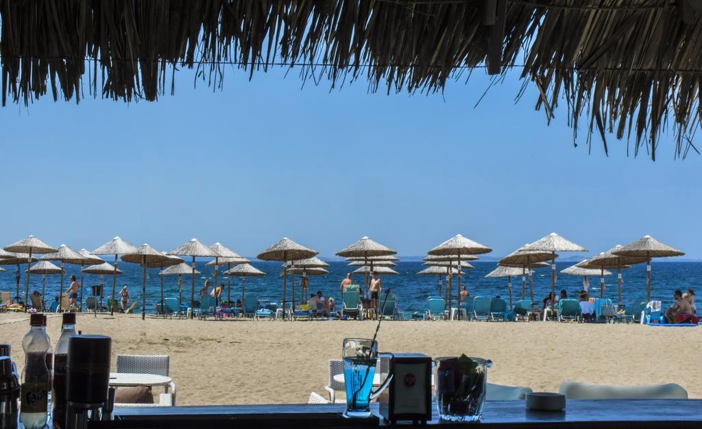 Coral Blue Beach Hotel เยราคินิ ภายนอก รูปภาพ